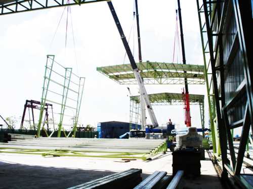 移动厂房安装现场